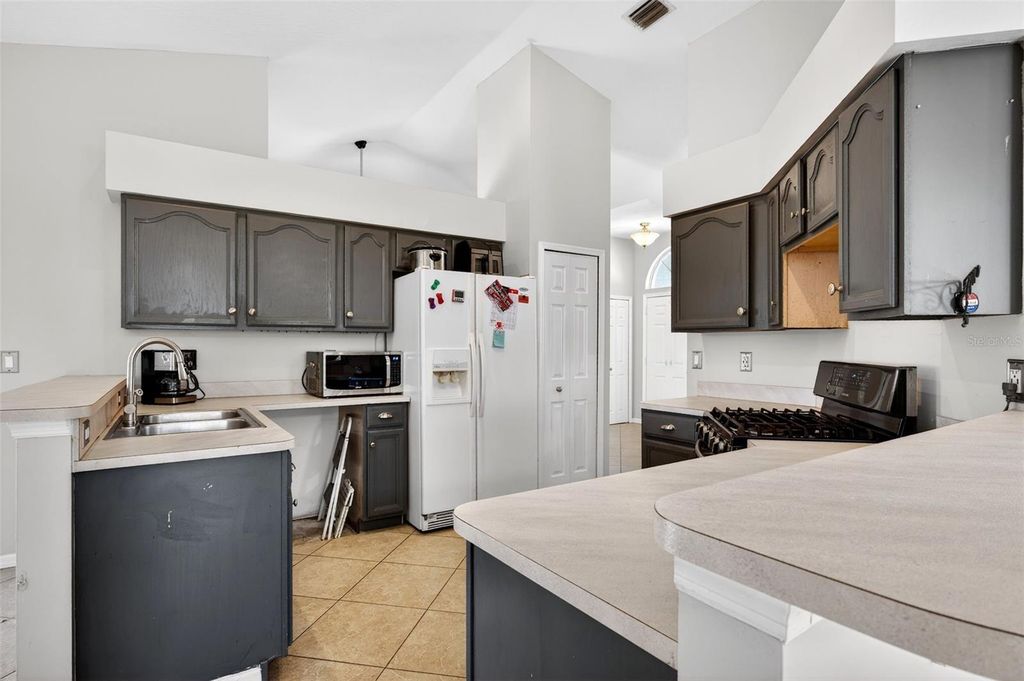 Image 18 of property listing at 5102 COCOPLUM AVENUE, Melbourne, FL 32940