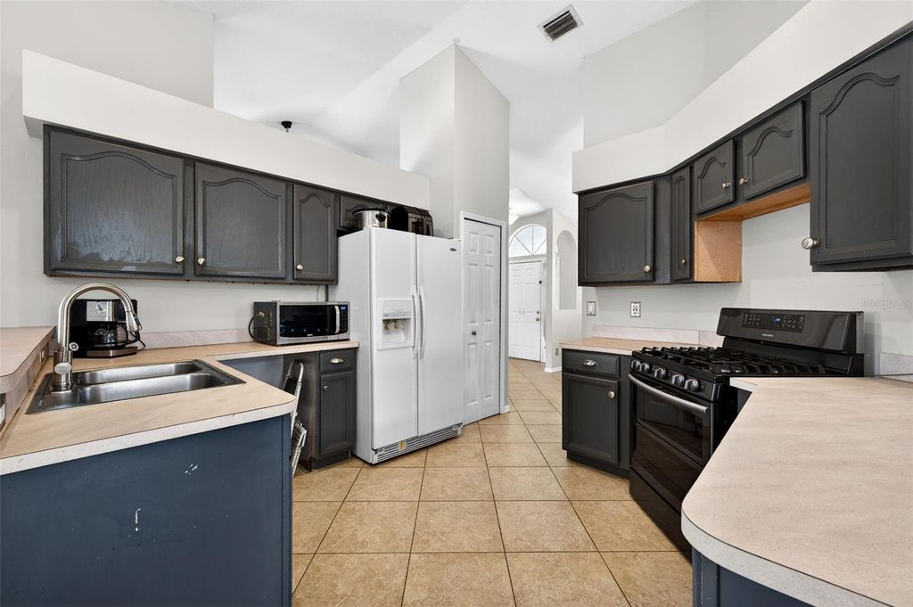 Image 22 of property listing at 5102 COCOPLUM AVENUE, Melbourne, FL 32940