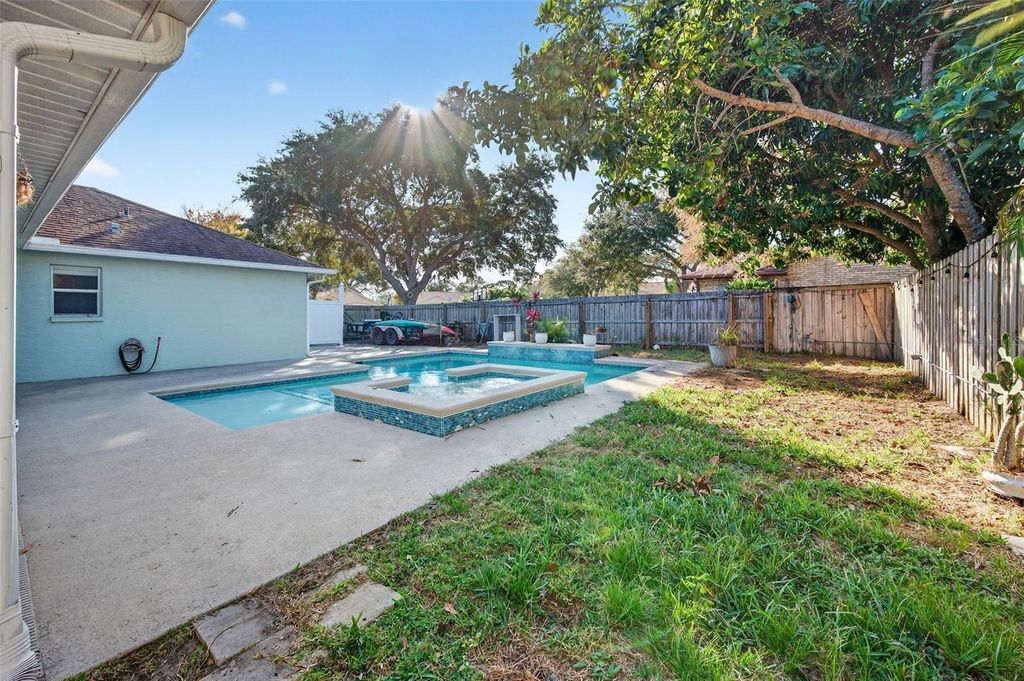Image 40 of property listing at 5102 COCOPLUM AVENUE, Melbourne, FL 32940