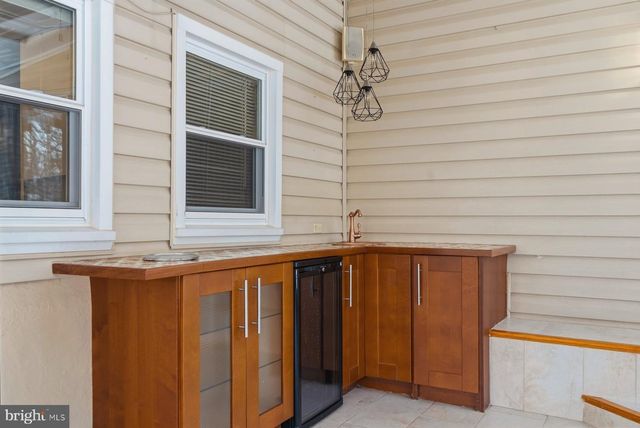 109 RIDGEFIELD RD, Lutherville Timonium, MD 21093