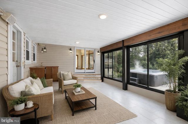 109 RIDGEFIELD RD, Lutherville Timonium, MD 21093