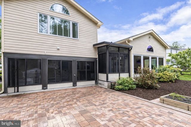 109 RIDGEFIELD RD, Lutherville Timonium, MD 21093