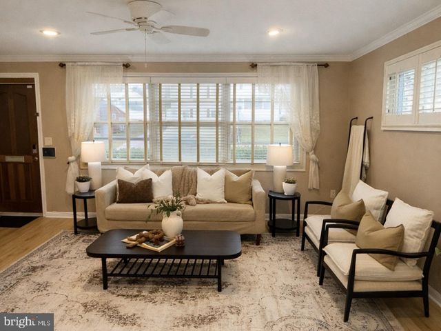 109 RIDGEFIELD RD, Lutherville Timonium, MD 21093