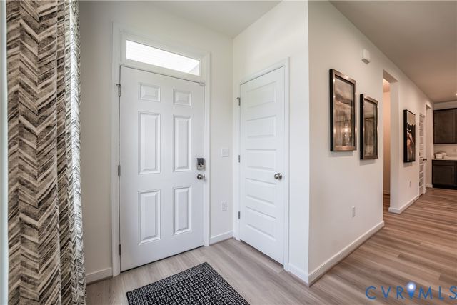 3727 Maze Runner Dr, Midlothian, VA 23112