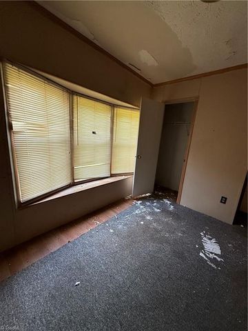 175 Clearview Street, Lexington, NC 27295