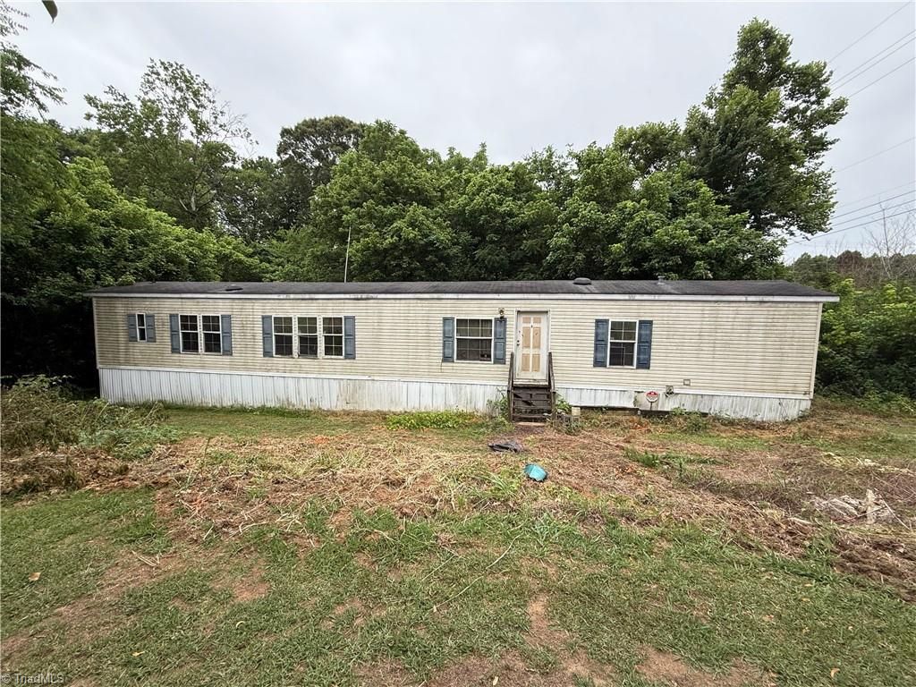 175 Clearview Street, Lexington, NC 27295