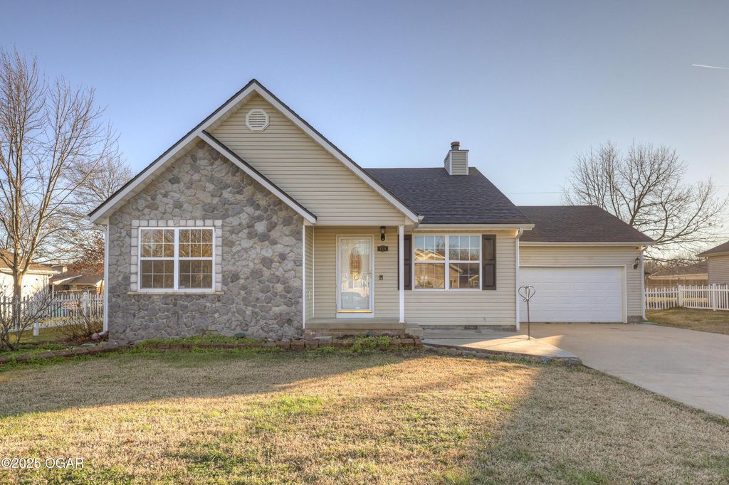 918 Caitlan Drive, Oronogo, MO 64855