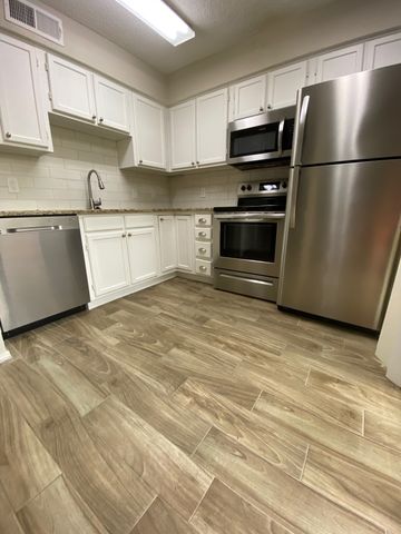 4748 Old Bent Tree Lane 1303, Dallas, TX 75287
