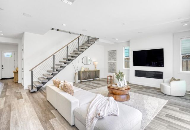 721 Valonia Oak Terrace, Sunnyvale, CA 94086