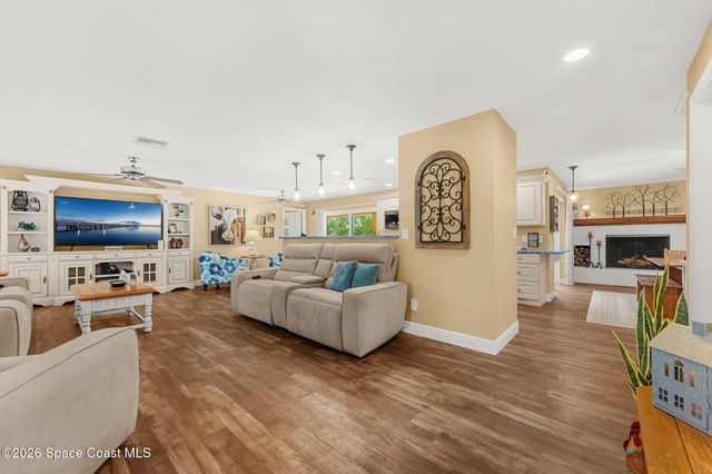 536 Ponderosa Street W, Melbourne, FL 32904