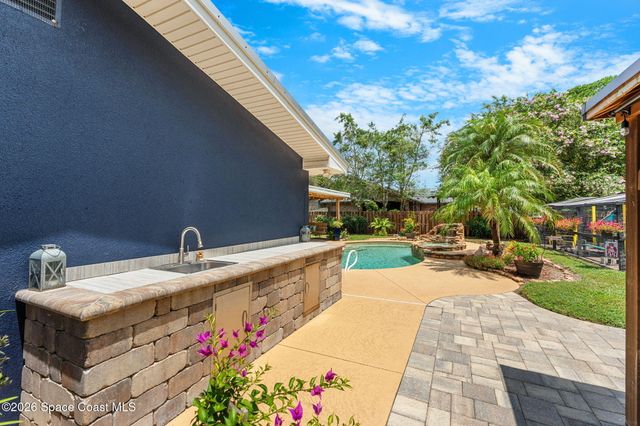 536 Ponderosa Street W, Melbourne, FL 32904
