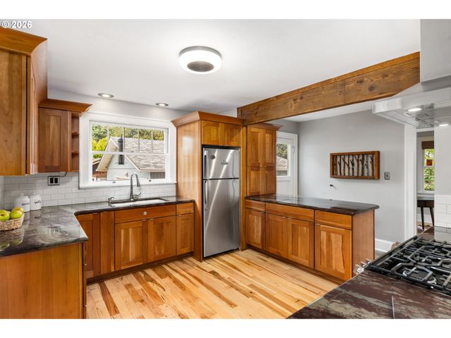 9210 N ALLEGHENY Ave, Portland, OR 97203