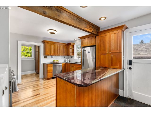 9210 N ALLEGHENY Ave, Portland, OR 97203