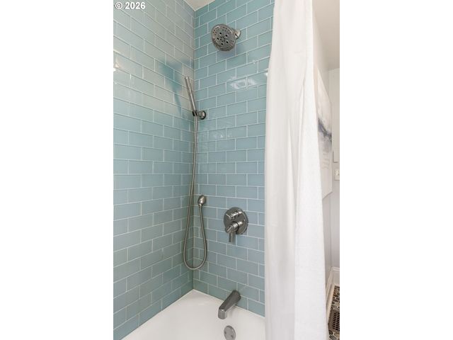 9210 N ALLEGHENY Ave, Portland, OR 97203