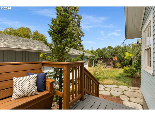 9210 N ALLEGHENY Ave, Portland, OR 97203
