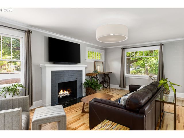9210 N ALLEGHENY Ave, Portland, OR 97203