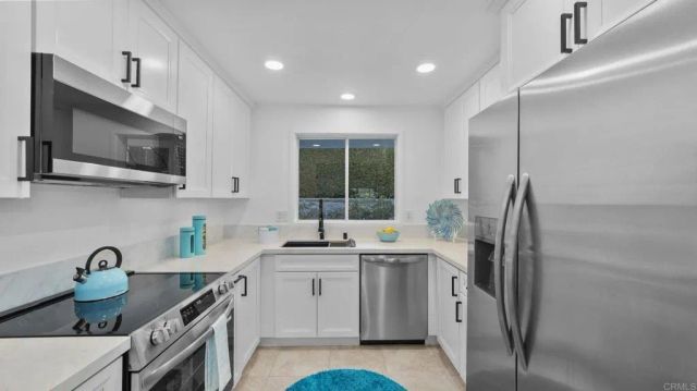 1812 FAIRWAY Circle, San Marcos, CA 92078