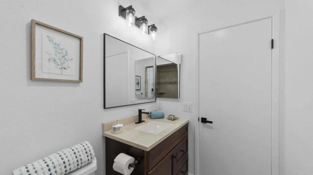 1812 FAIRWAY Circle, San Marcos, CA 92078