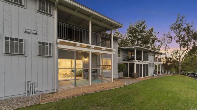 1812 FAIRWAY Circle, San Marcos, CA 92078