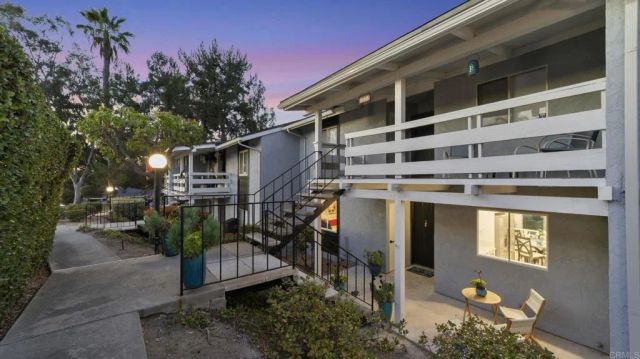 1812 FAIRWAY Circle, San Marcos, CA 92078