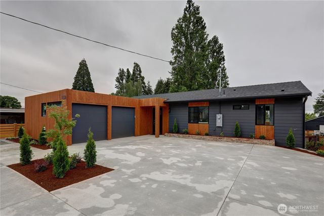 1324 N Hawthorne Street, Tacoma, WA 98406