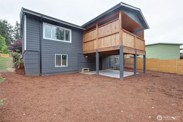 1324 N Hawthorne Street, Tacoma, WA 98406