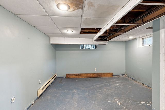 37 Highland Avenue, Leominster, MA 01453