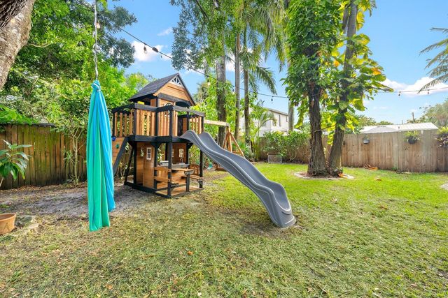 502 N Loxahatchee Drive, Jupiter, FL 33458