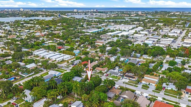 502 N Loxahatchee Drive, Jupiter, FL 33458