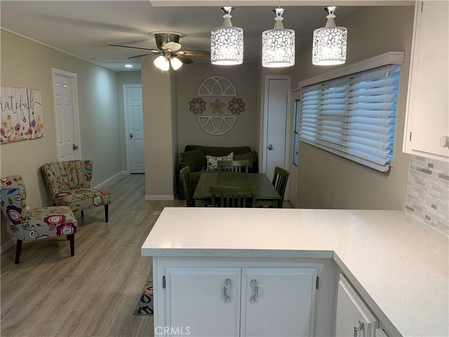 8975 Lawrence Welk 52, Escondido, CA 92026