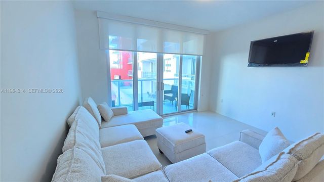 7825 NW 107th Ave 318, Doral, FL 33178