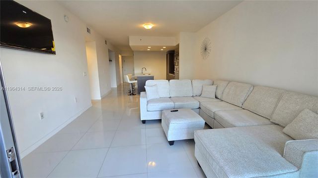 7825 NW 107th Ave 318, Doral, FL 33178