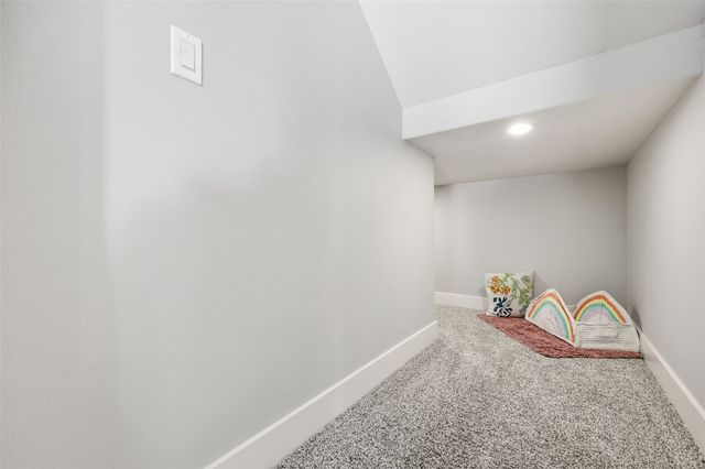 3004 Forrest Meadow Lane, Hiawatha, IA 52233