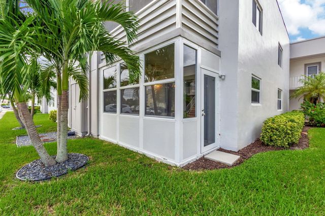 161 Normandy Lane, Delray Beach, FL 33484