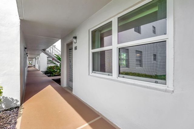 161 Normandy Lane, Delray Beach, FL 33484