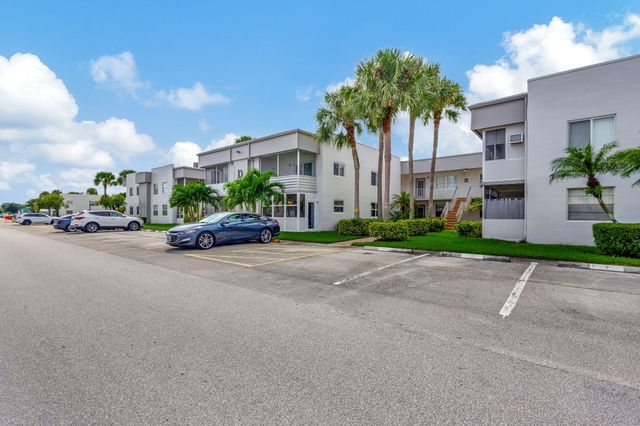 161 Normandy Lane, Delray Beach, FL 33484