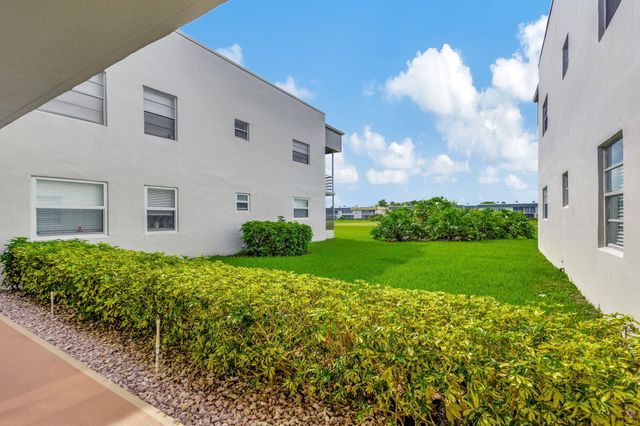 161 Normandy Lane, Delray Beach, FL 33484