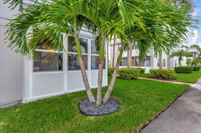 161 Normandy Lane, Delray Beach, FL 33484