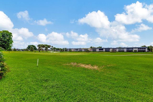 161 Normandy Lane, Delray Beach, FL 33484