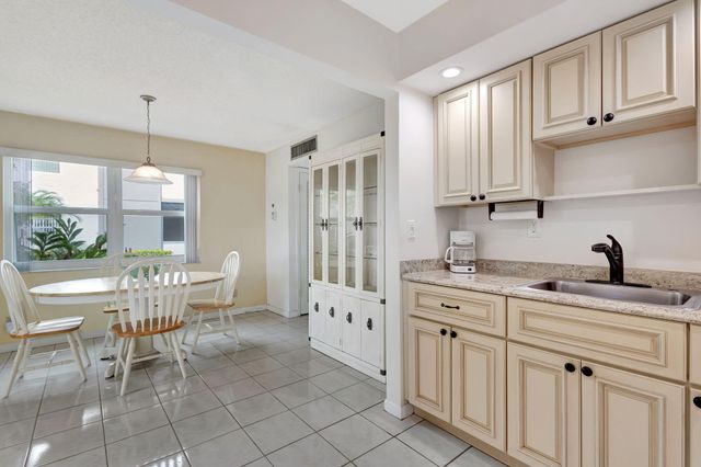161 Normandy Lane, Delray Beach, FL 33484