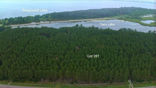 391 Twin Lakes Trail, Nekoosa, WI 54457