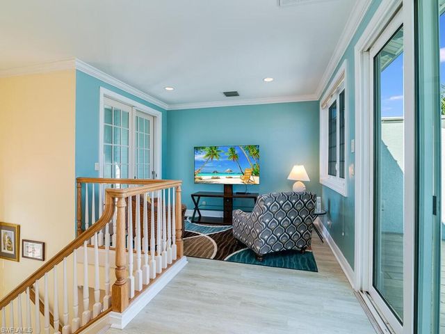 167 San Salvador ST, Naples, FL 34113