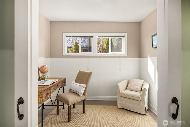5430 Rockaway Beach Road NE, Bainbridge Island, WA 98110