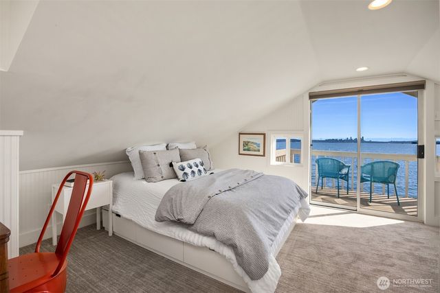 5430 Rockaway Beach Road NE, Bainbridge Island, WA 98110