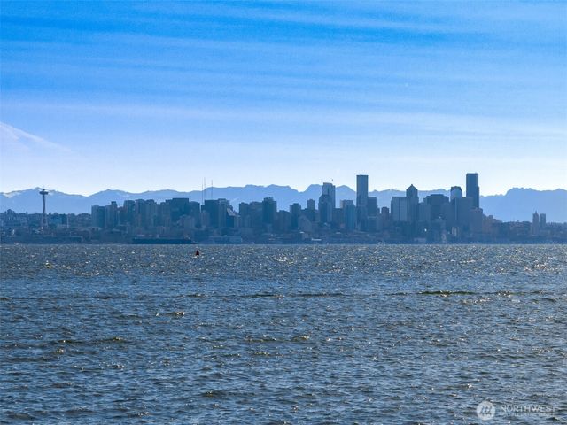 5430 Rockaway Beach Road NE, Bainbridge Island, WA 98110