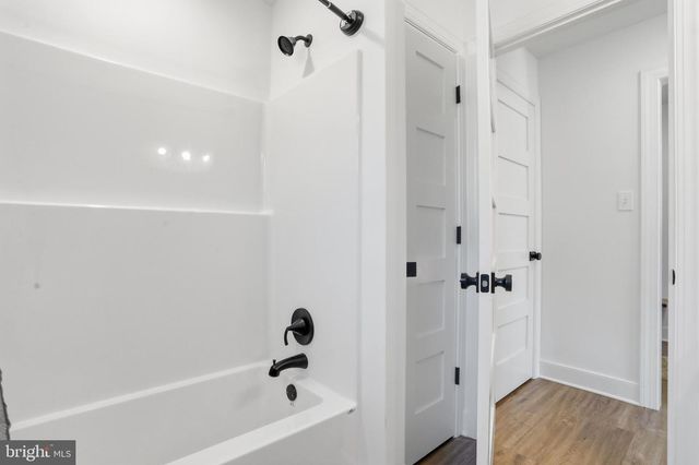 180 SACHEM HL, Hedgesville, WV 25427