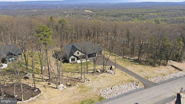 180 SACHEM HL, Hedgesville, WV 25427