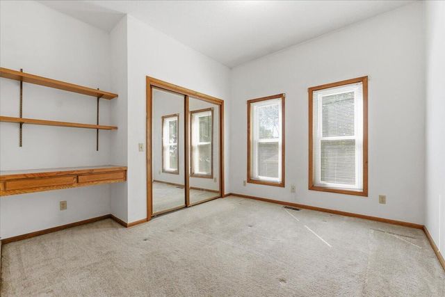 19241 HAWTHORNE Avenue, Council Bluffs, IA 51503
