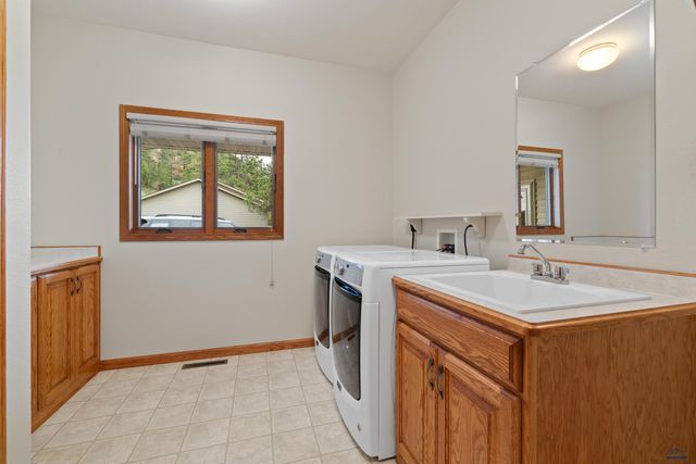 13866 BATTLE CREEK RD, Hermosa, SD 57744