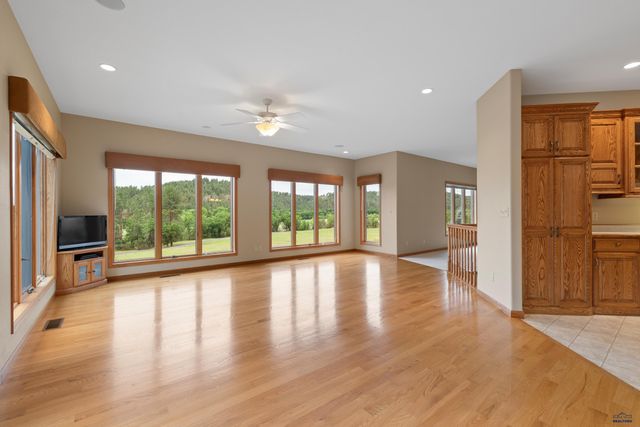 13866 BATTLE CREEK RD, Hermosa, SD 57744